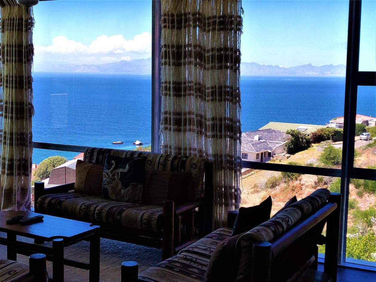 Penguinden - Load-Shedding Free Hotel Simonʼs Town Exterior foto